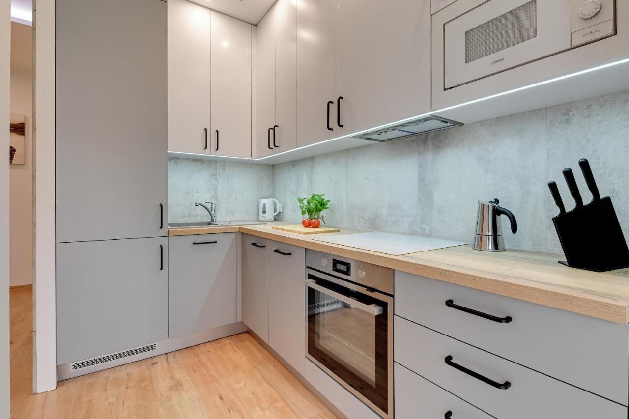 Central Apartment - Free Private Parking Гданьск Экстерьер фото